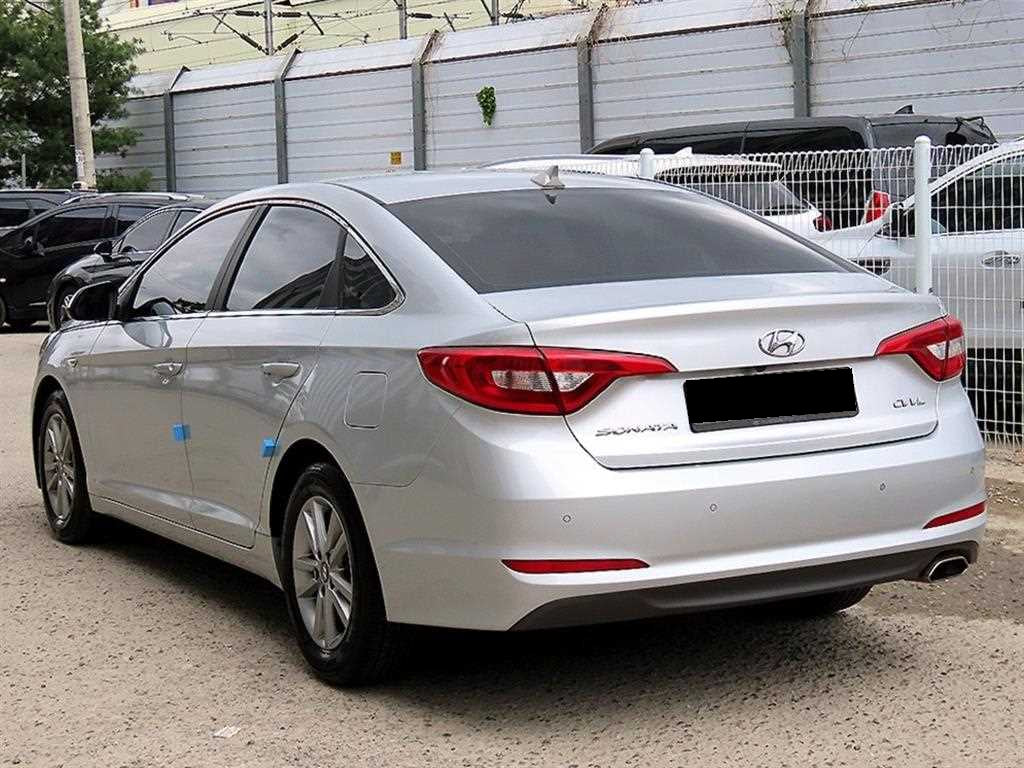 Hyundai Sonata — photo 03