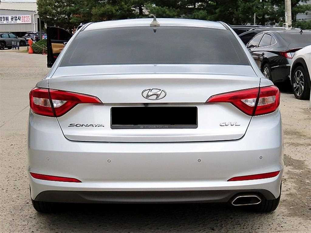 Hyundai Sonata — photo 04