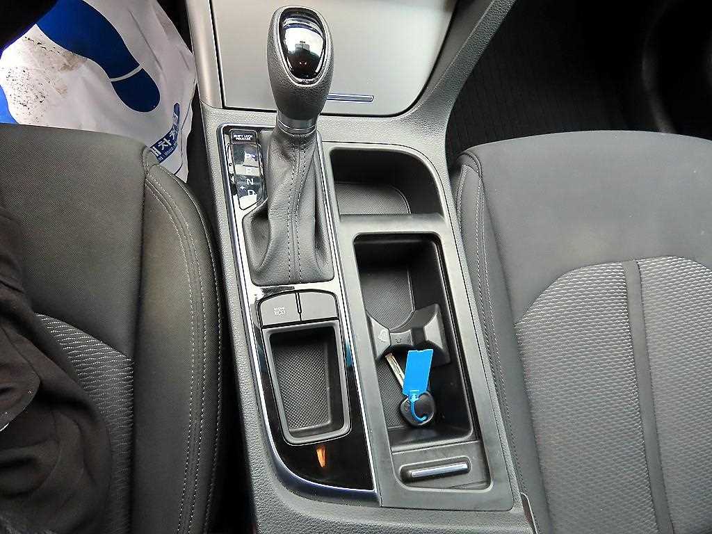 Hyundai Sonata — photo 10
