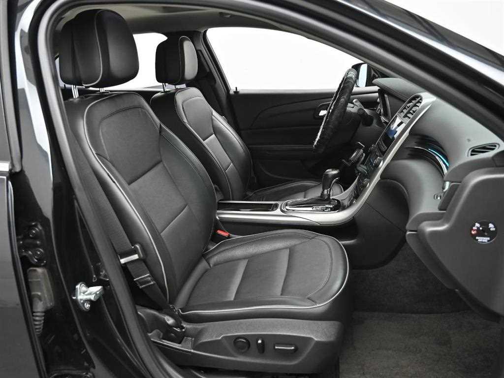 CHEVROLET Malibu — photo 10