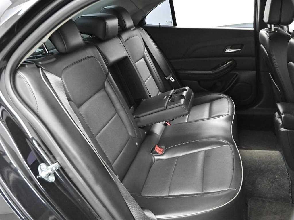 CHEVROLET Malibu — photo 12