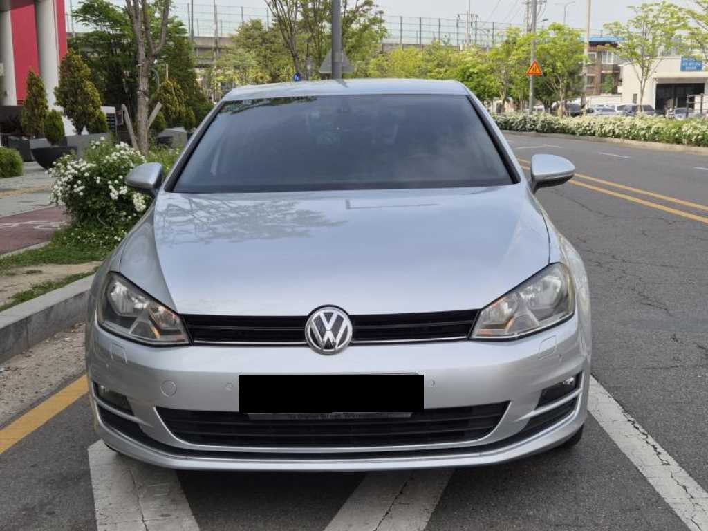 Volkswagen Golf — photo 03