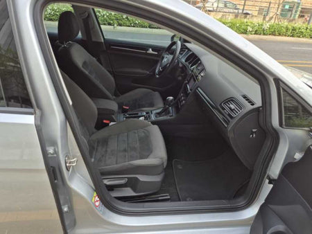 Volkswagen Golf — photo 09