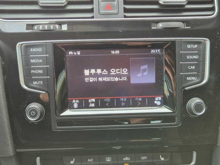Volkswagen Golf — photo 18