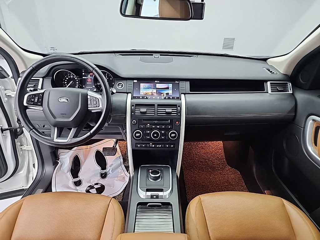 Land Rover Discovery Sport — photo 07