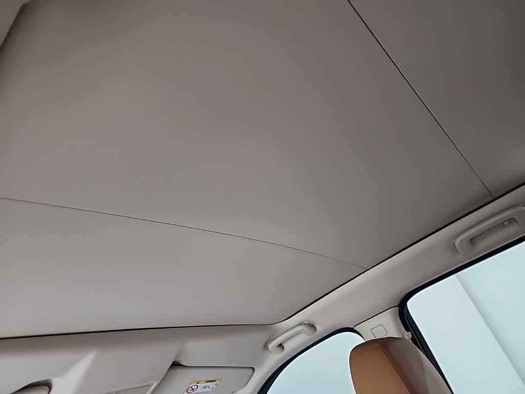 Land Rover Discovery Sport — photo 14