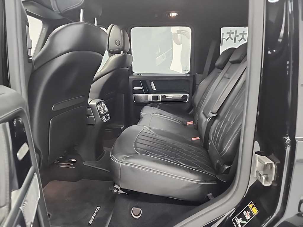 Mercedes-Benz G-Class — photo 12