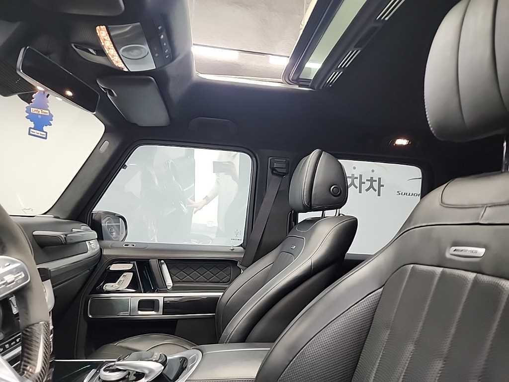 Mercedes-Benz G-Class — photo 15