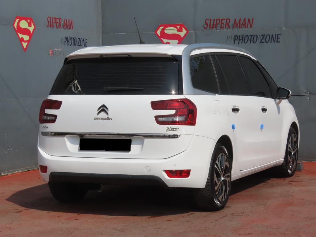Citroen C4 Picasso — photo 03
