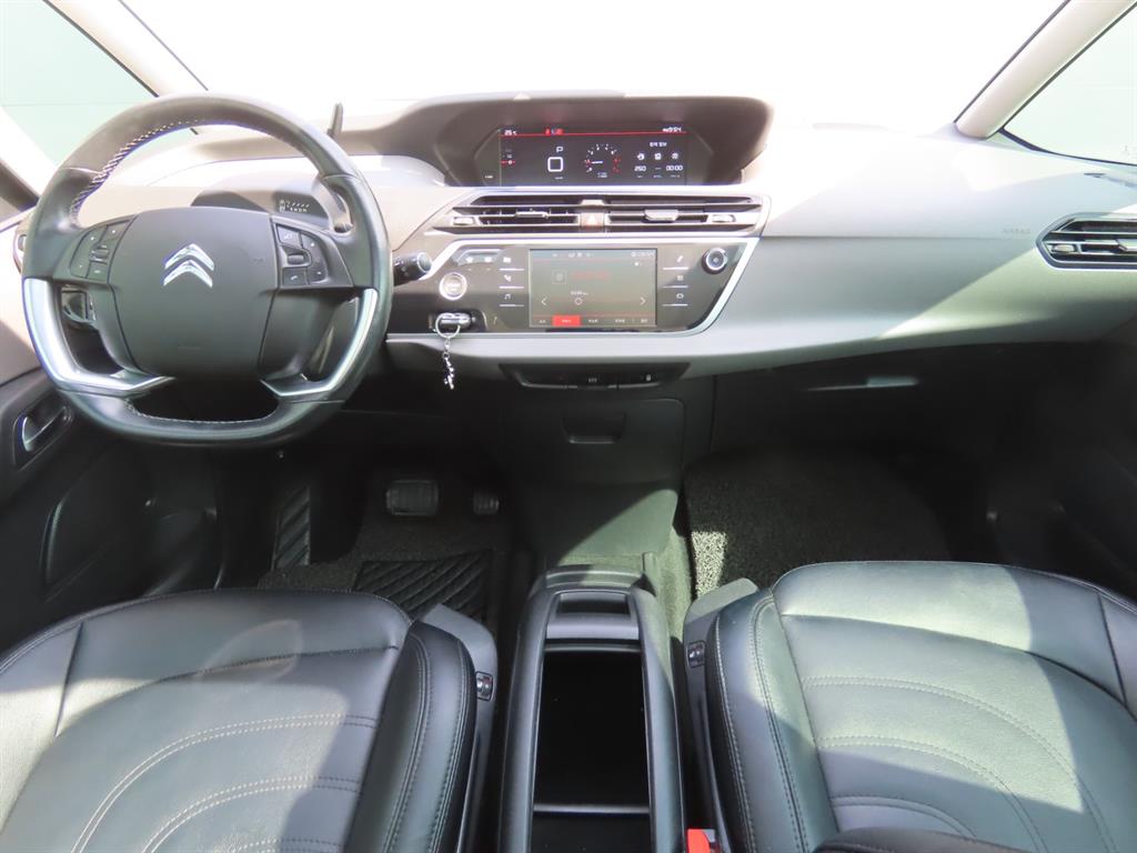 Citroen C4 Picasso — photo 07