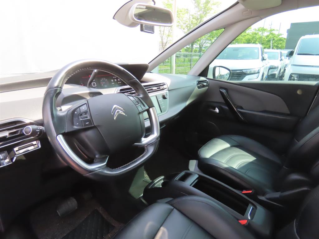 Citroen C4 Picasso — photo 14