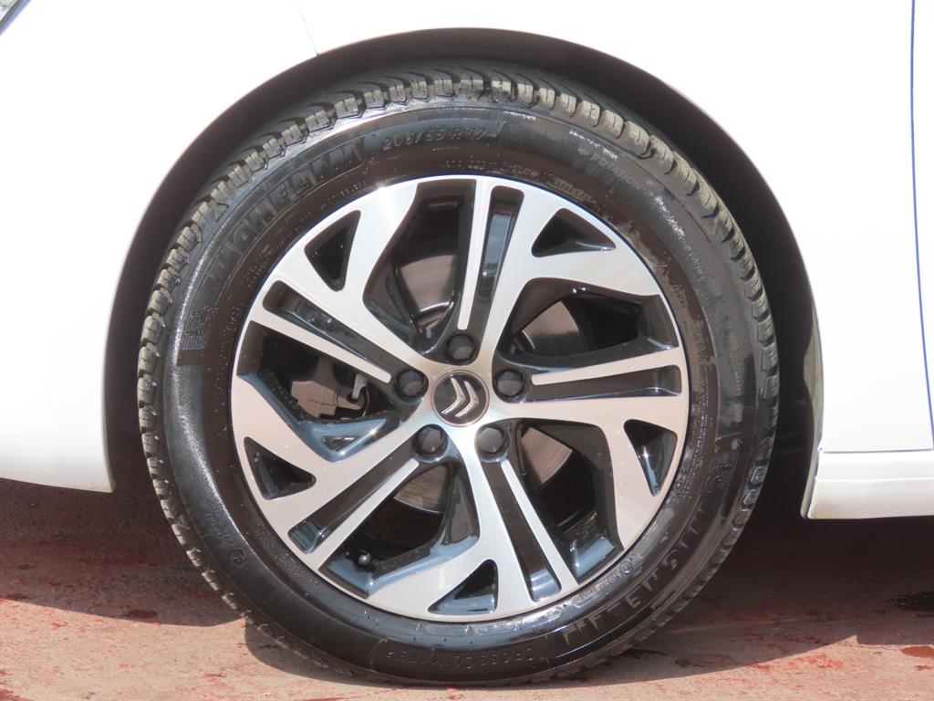 Citroen C4 Picasso — photo 20