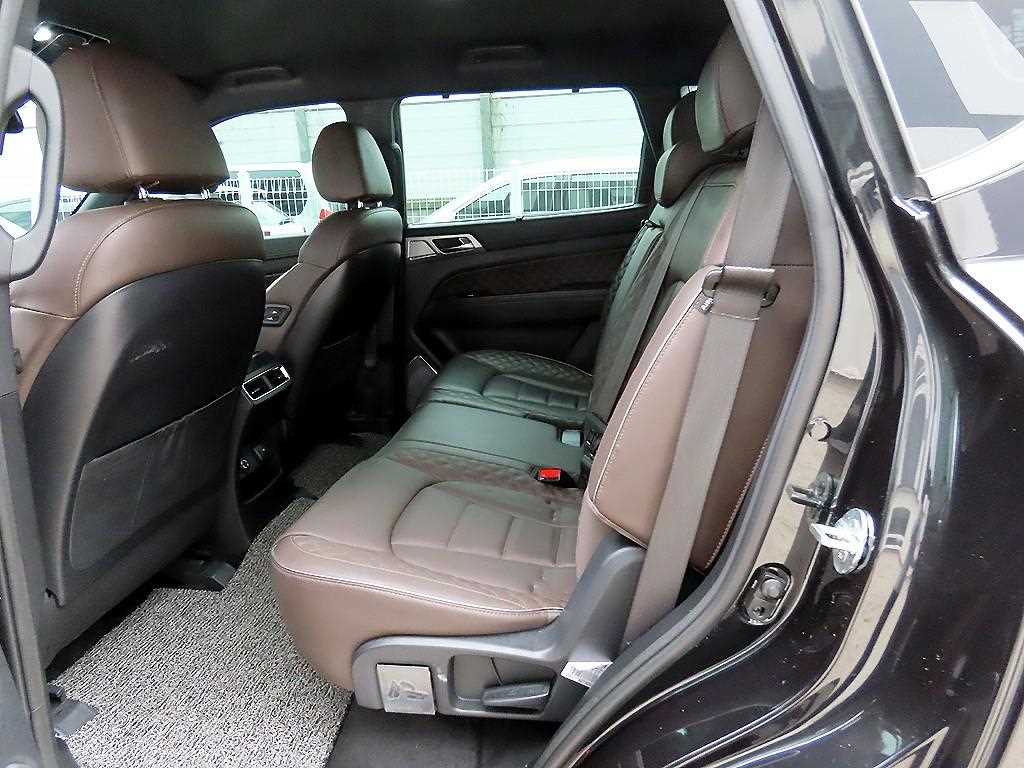 KGM Rexton — photo 06
