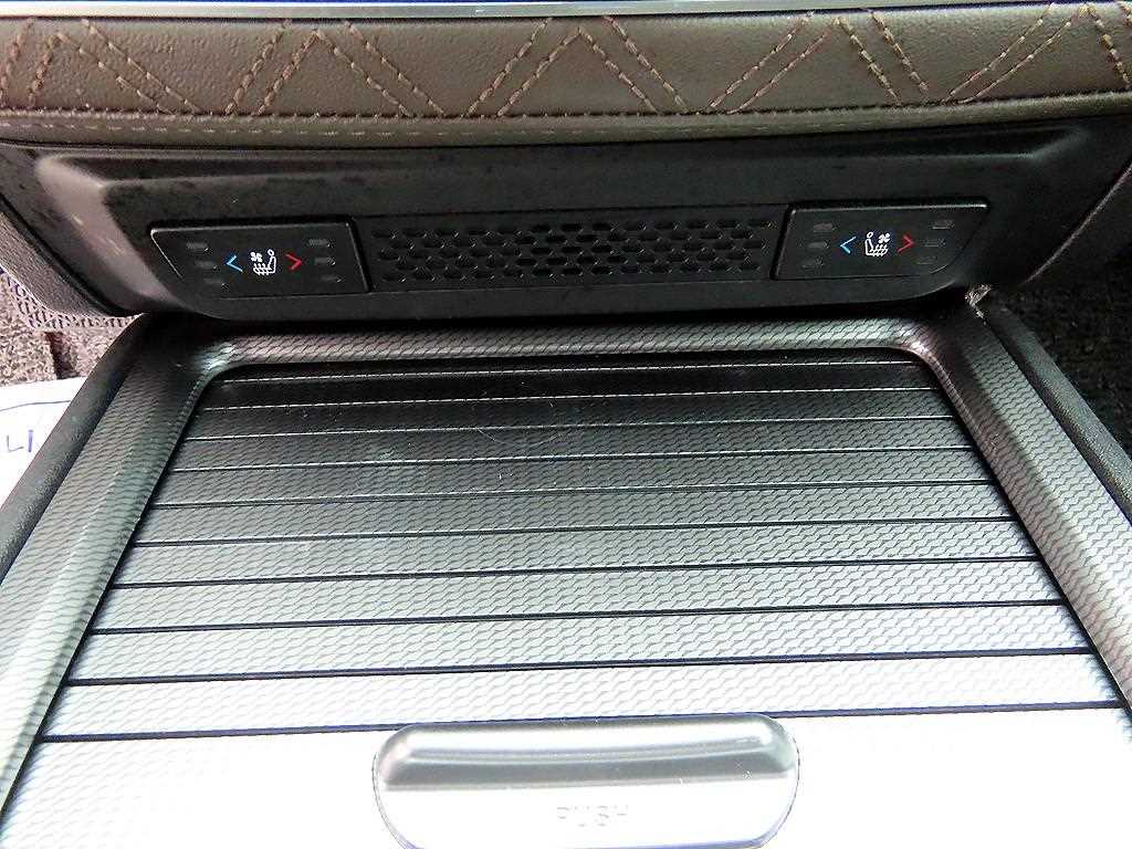 KGM Rexton — photo 12