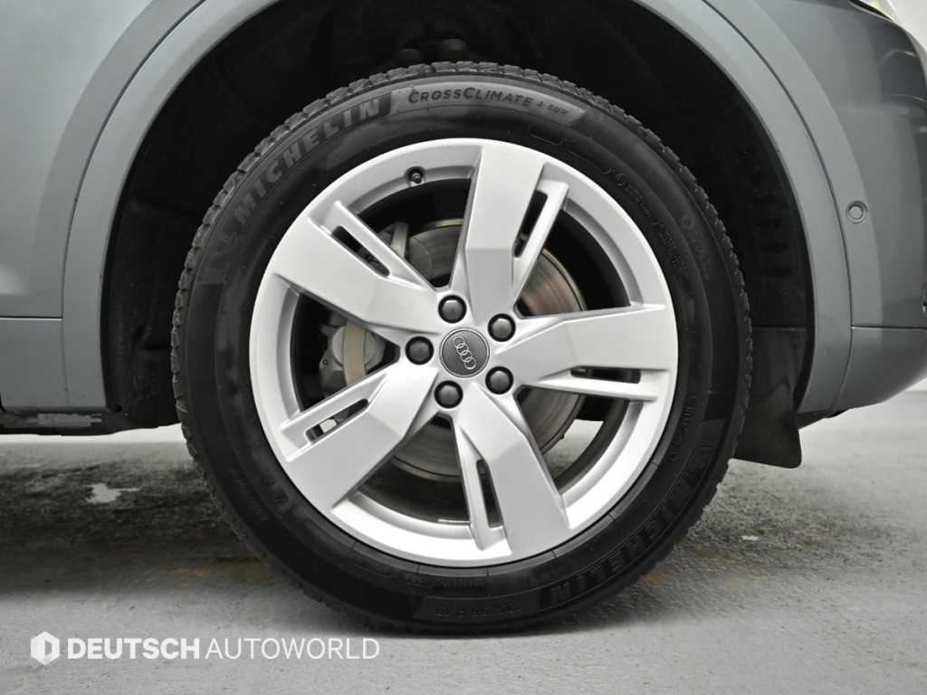 Audi Q5 — photo 05