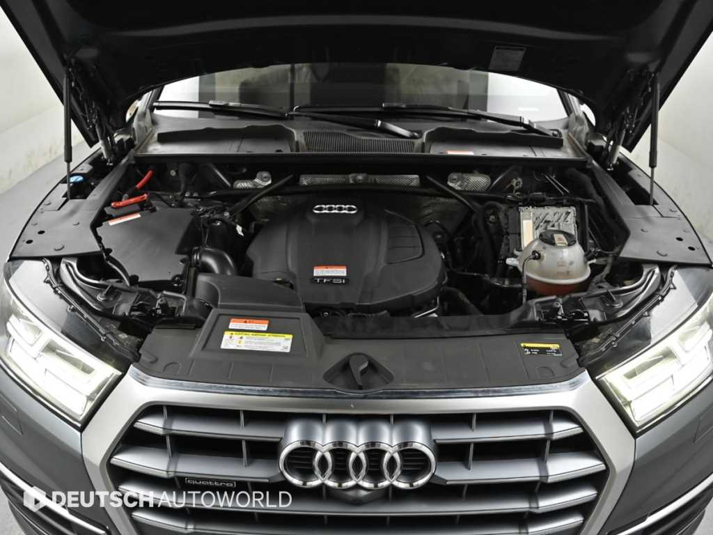 Audi Q5 — photo 06