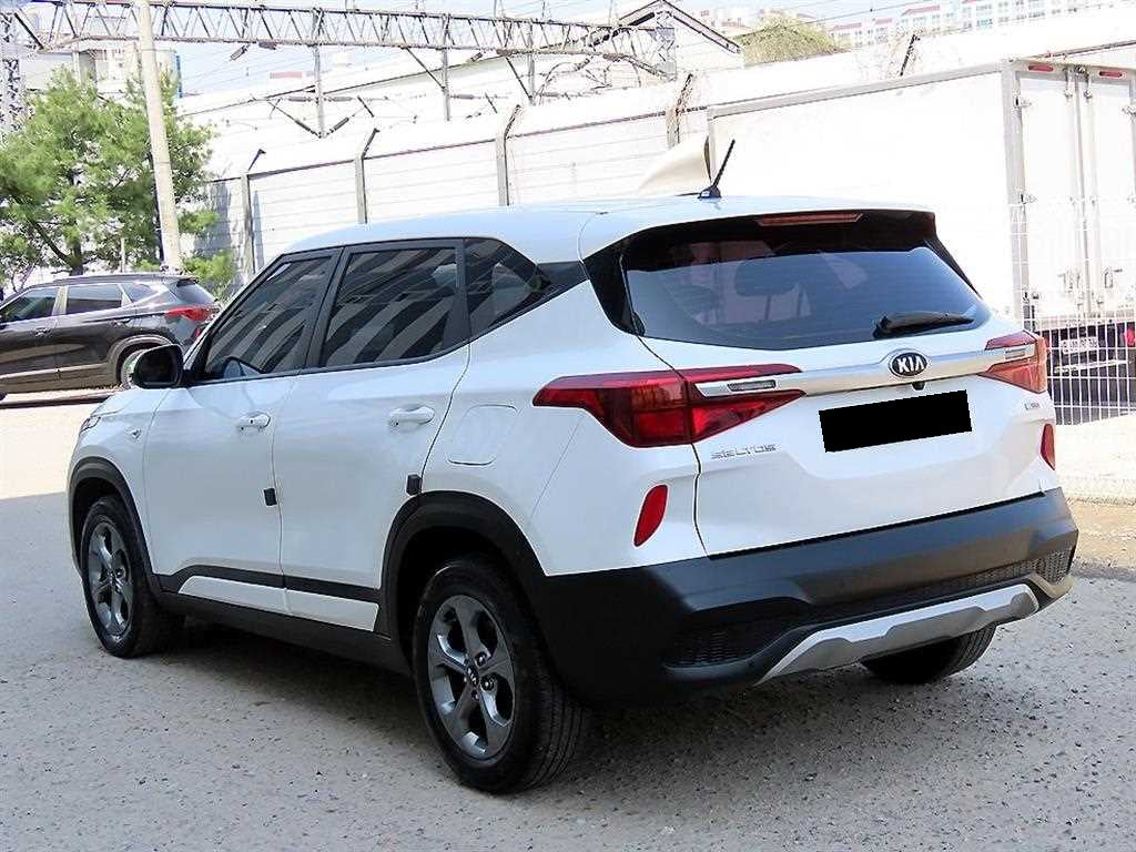 Kia Seltos — photo 03