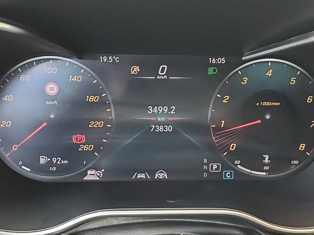 Mercedes-Benz GLC-Class — photo 06