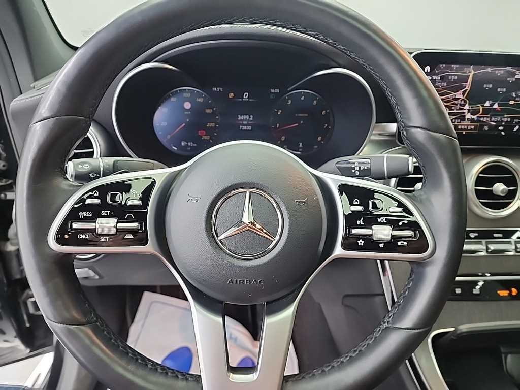 Mercedes-Benz GLC-Class — photo 09