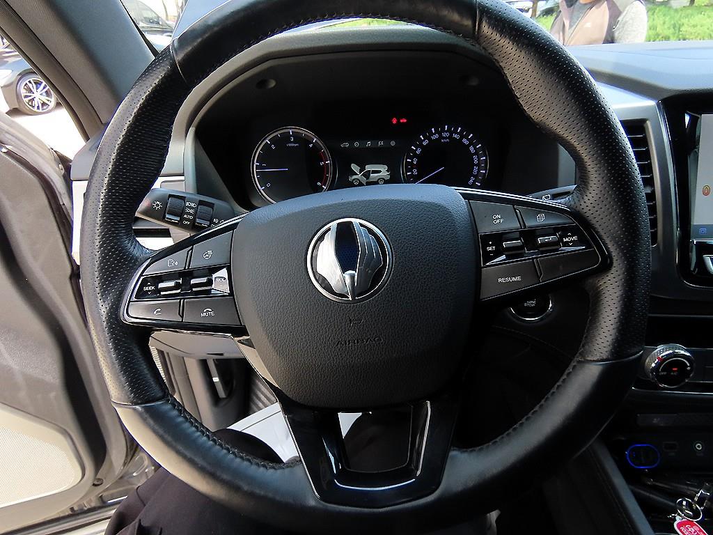 KGM Rexton — photo 08