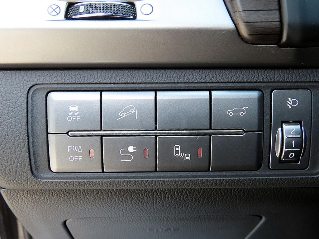 KGM Rexton — photo 12