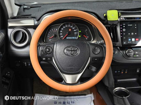 Toyota RAV4 — photo 13