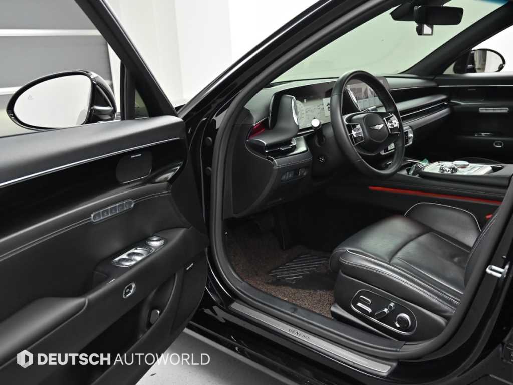Genesis G90 — photo 11