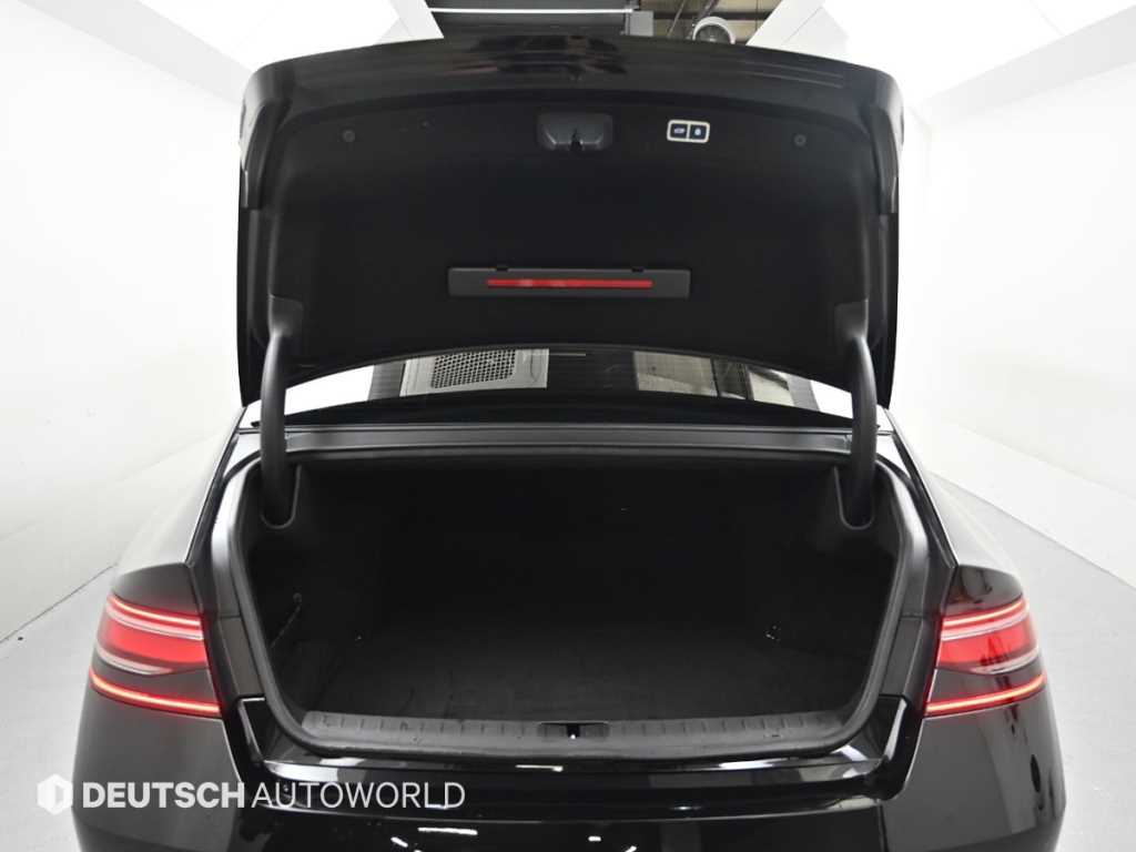 Genesis G90 — photo 19