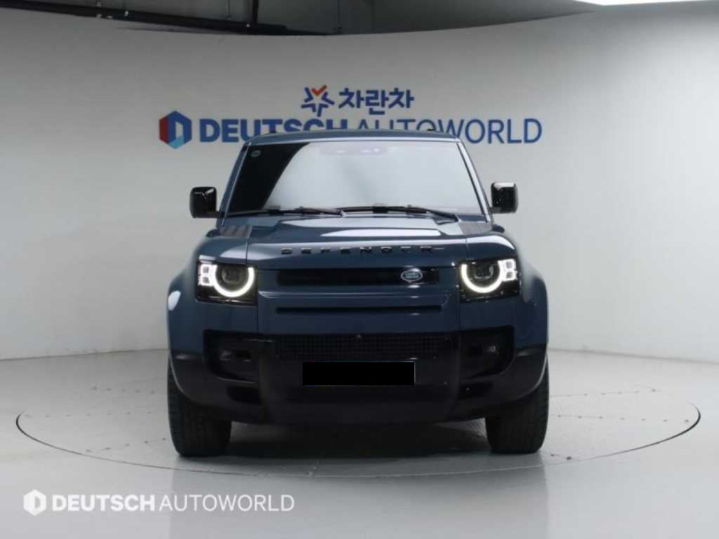 Land Rover Defender — photo 03