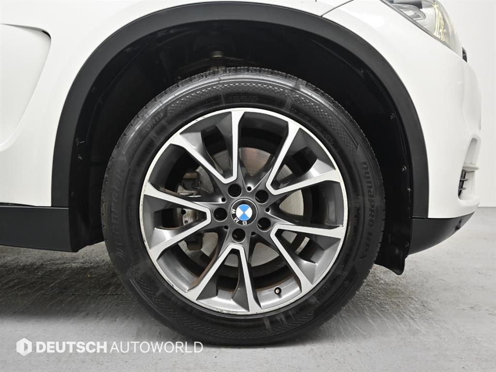 BMW X5 — photo 05