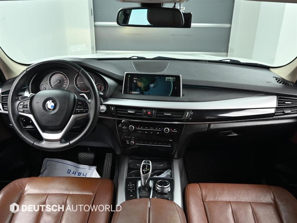 BMW X5 — photo 07