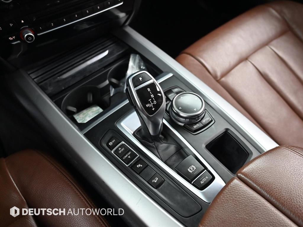 BMW X5 — photo 09