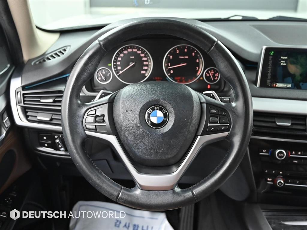 BMW X5 — photo 13