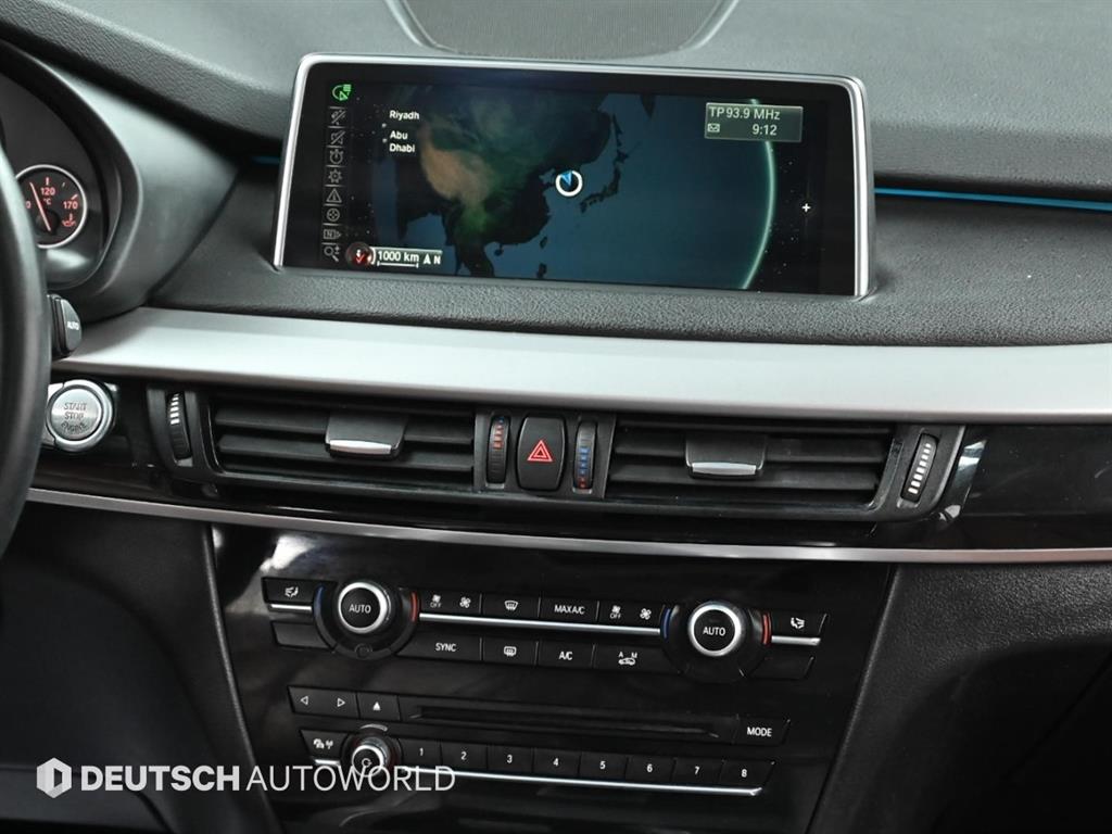 BMW X5 — photo 14