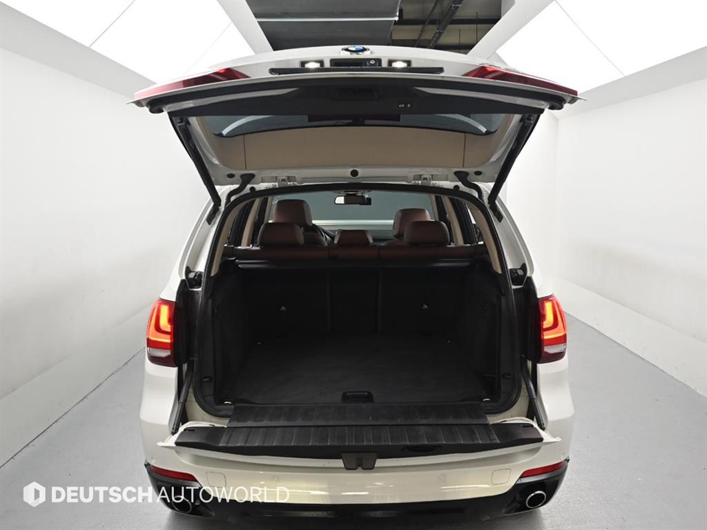 BMW X5 — photo 19