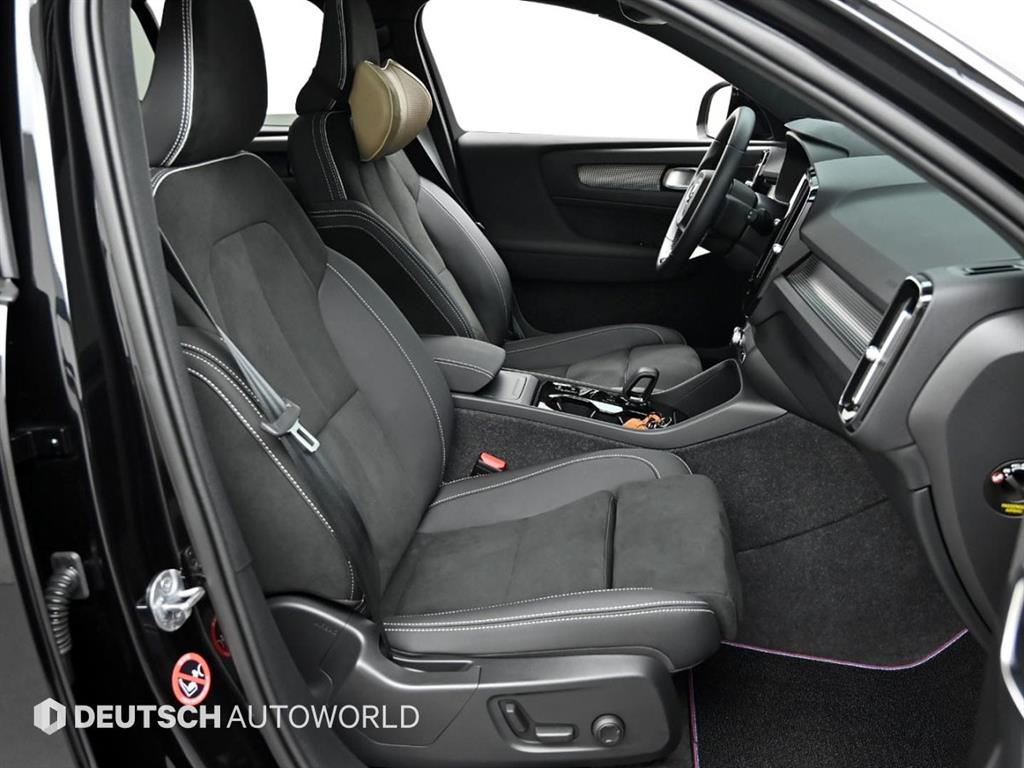 Volvo XC40 — photo 10