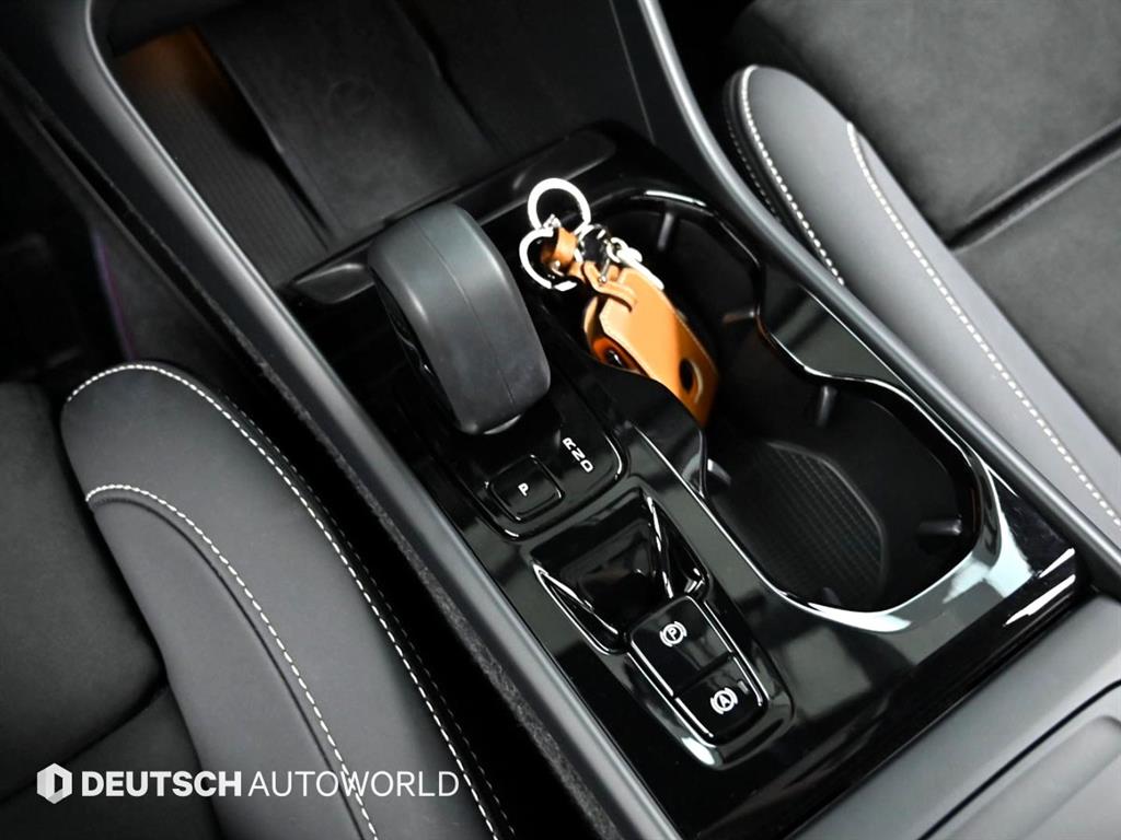 Volvo XC40 — photo 13