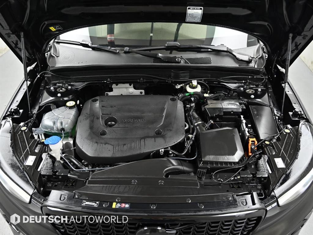 Volvo XC40 — photo 20