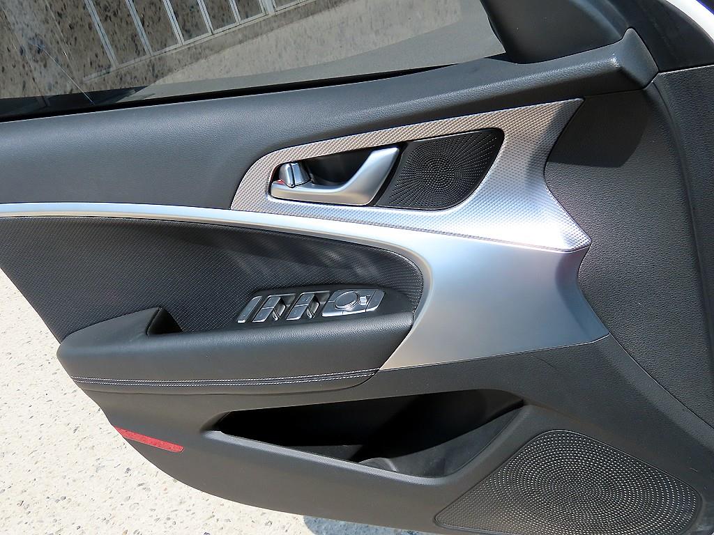 Genesis G70 — photo 11