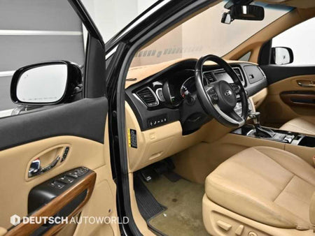 Kia Carnival — photo 11