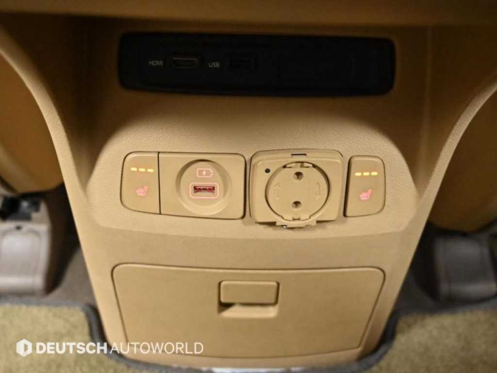 Kia Carnival — photo 16