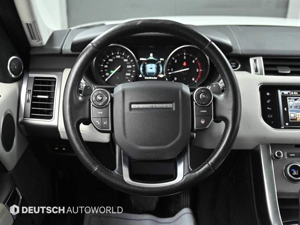 Land Rover Range Rover Sport — photo 13