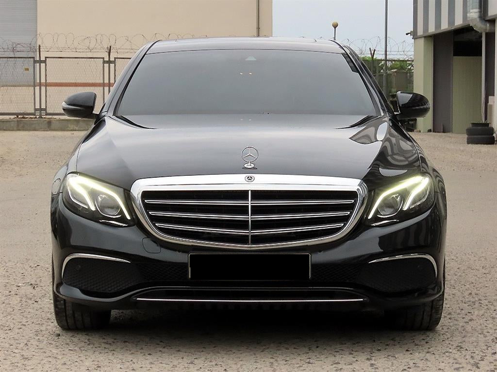 Mercedes-Benz E-Class — photo 01
