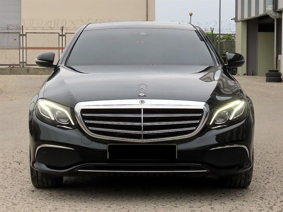 Mercedes-Benz E-Class — photo 01