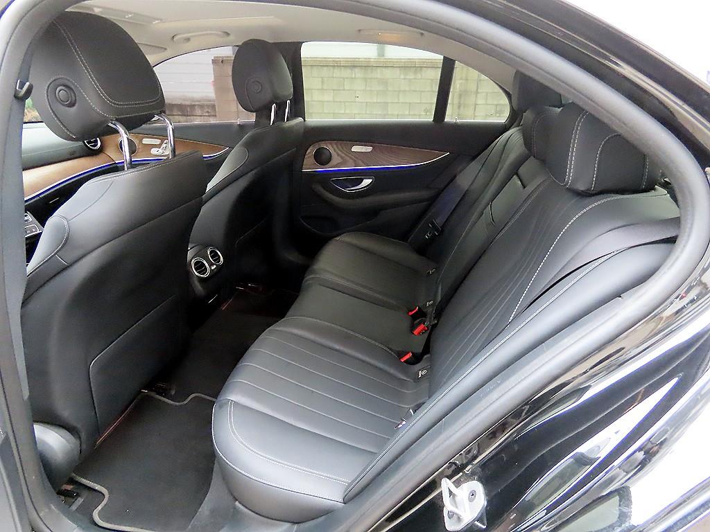 Mercedes-Benz E-Class — photo 06