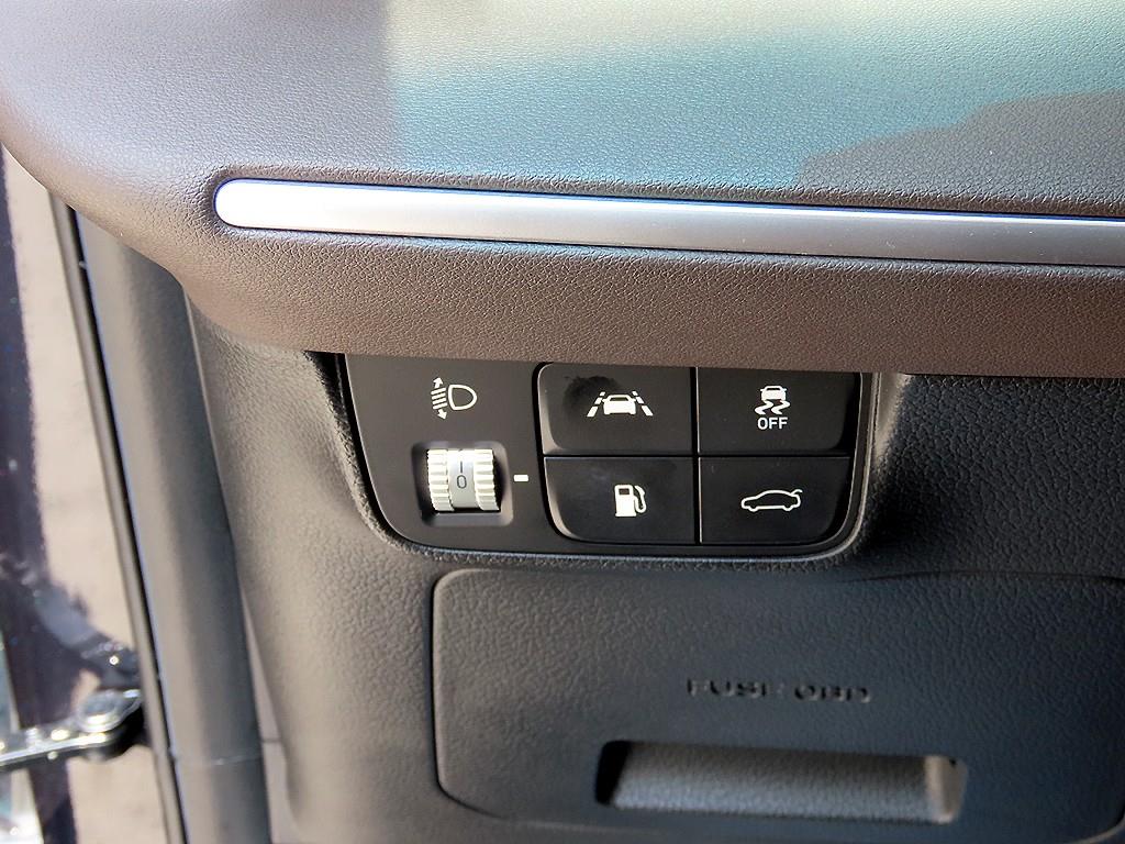 Hyundai Grandeur — photo 12