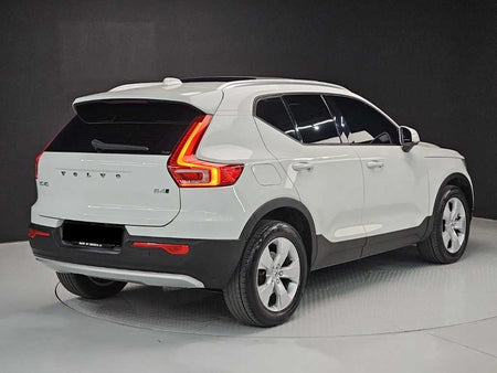 Volvo XC40 — photo 04