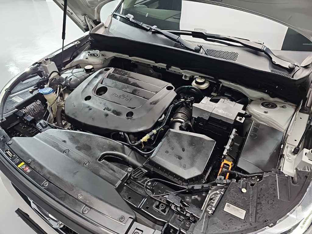 Volvo XC40 — photo 05