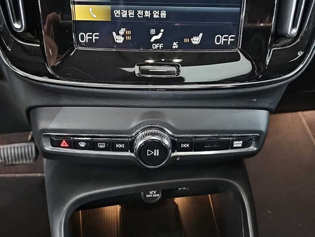 Volvo XC40 — photo 10