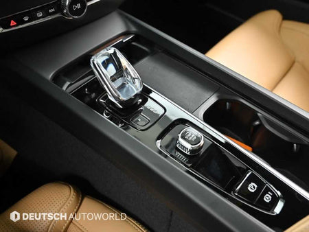 Volvo S60 — photo 09